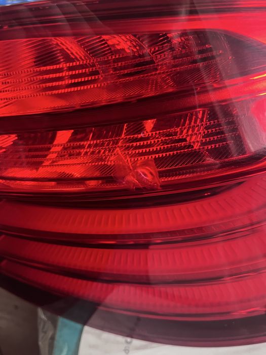 Фонарь задний правый ,стопы,ліхтарі bmw f10 lci рест