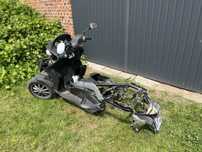 Piaggio Mp3 300 kokpit laga zawiszenie koła linka na części