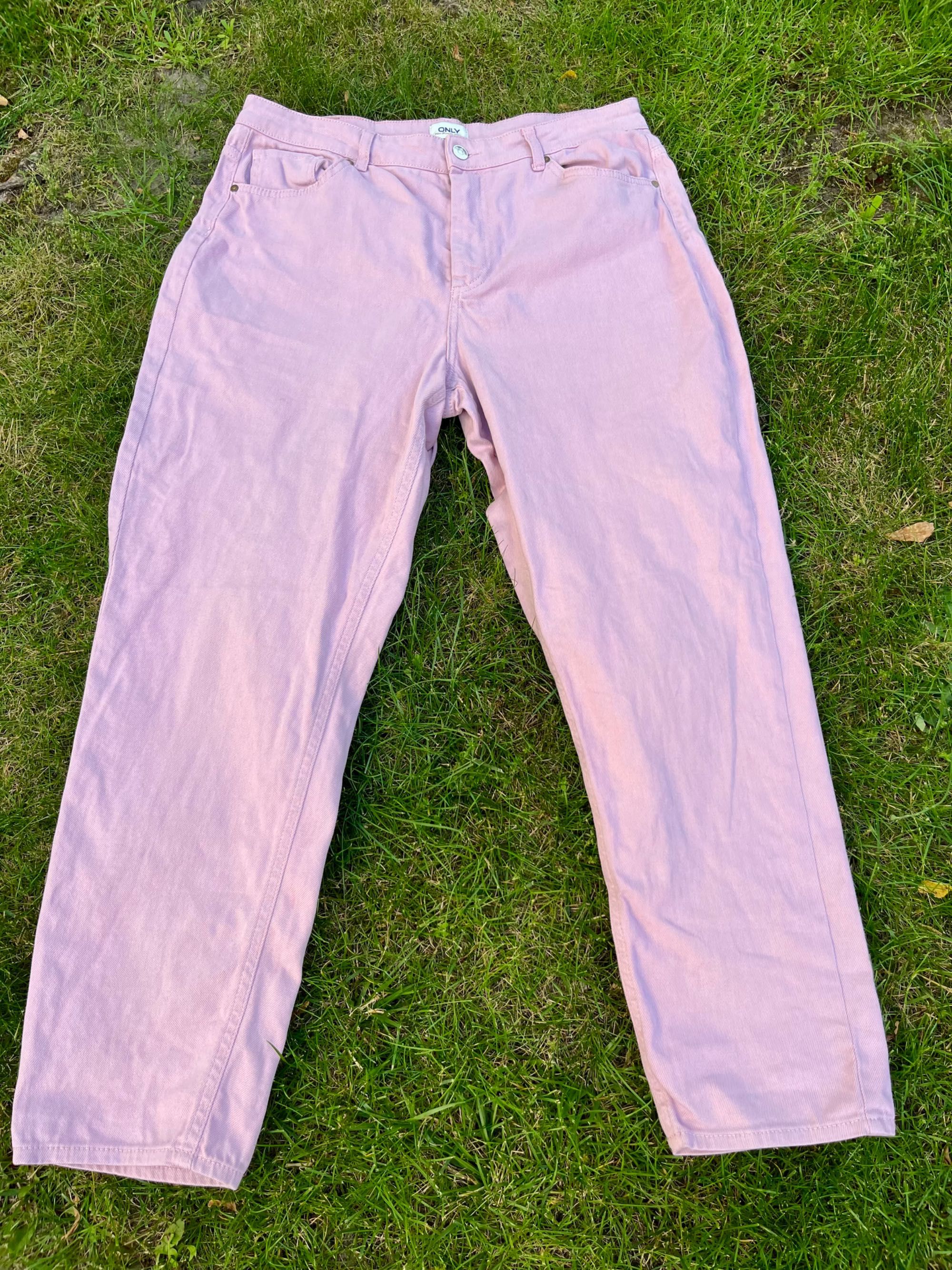 Różowe dżinsy ONLY boyfriend mom jeans