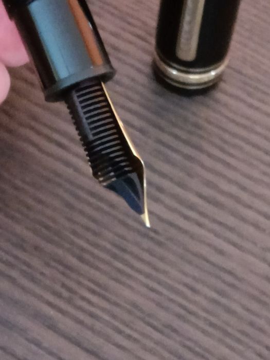 Caneta Montblanc 149 Meisterstuck aparo ouro