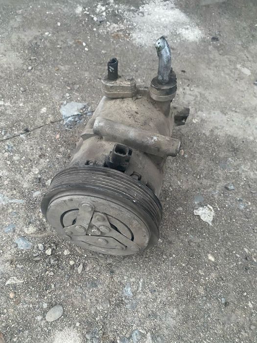 Продам насос кондіціонера Форд транзит 2006 року мотор 2.2