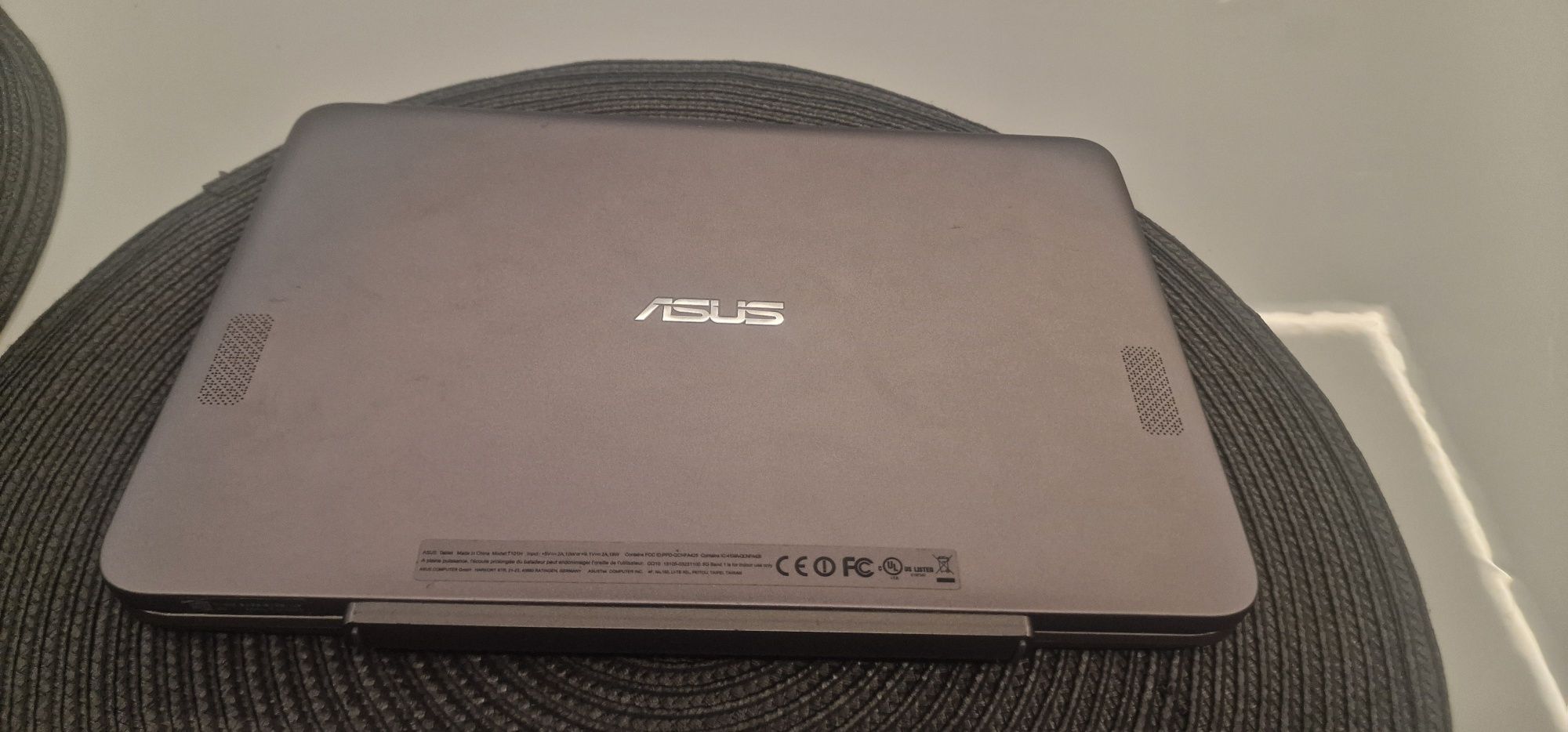 Asus Transformer Book  2w1 laptop tablet