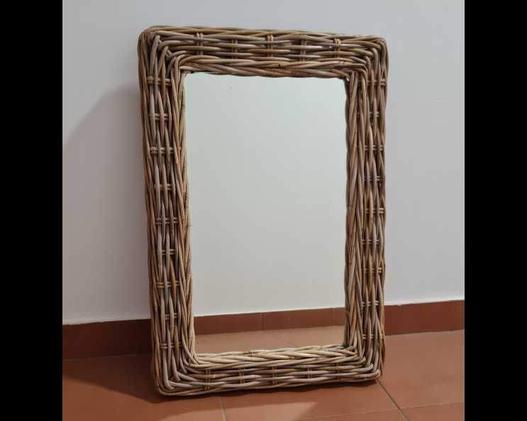 Espelho de parede decorativo GATO PRETO com moldura em vime