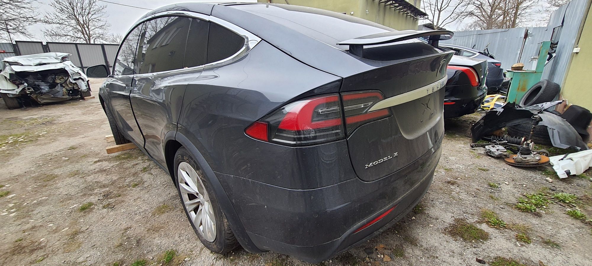 Розборка Tesla Model X P90D Signature