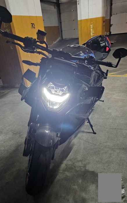 BMW M1000R Carbon Competition