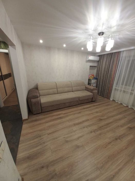 Продам 2к квартиру на ж/м Тополь