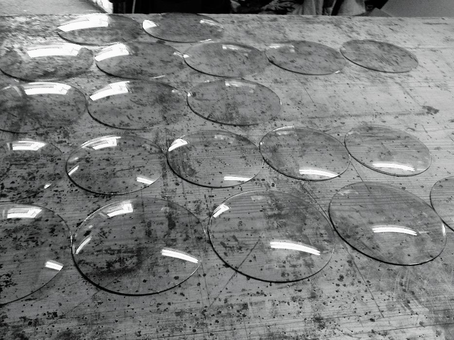 Szkło wypukłe do zegarów/witraże