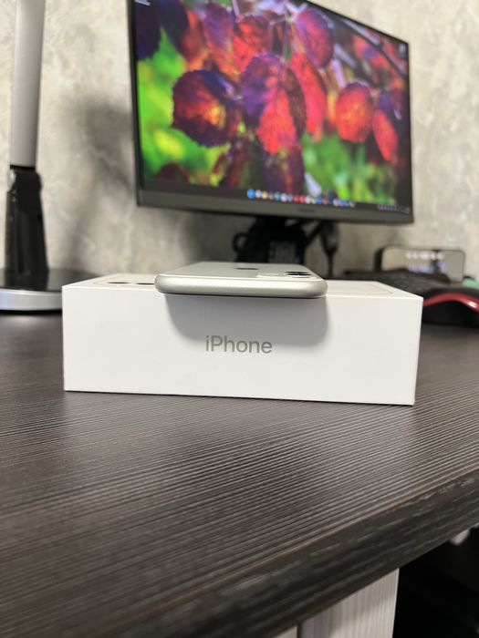 iPhone 11 64Gb • Идеал • Полный комплект • Айфон