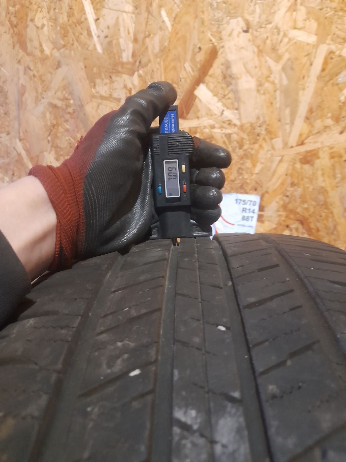 Шини Falken Ziex CT50 A/S 255/50 R20 104V Б/У 7 мм