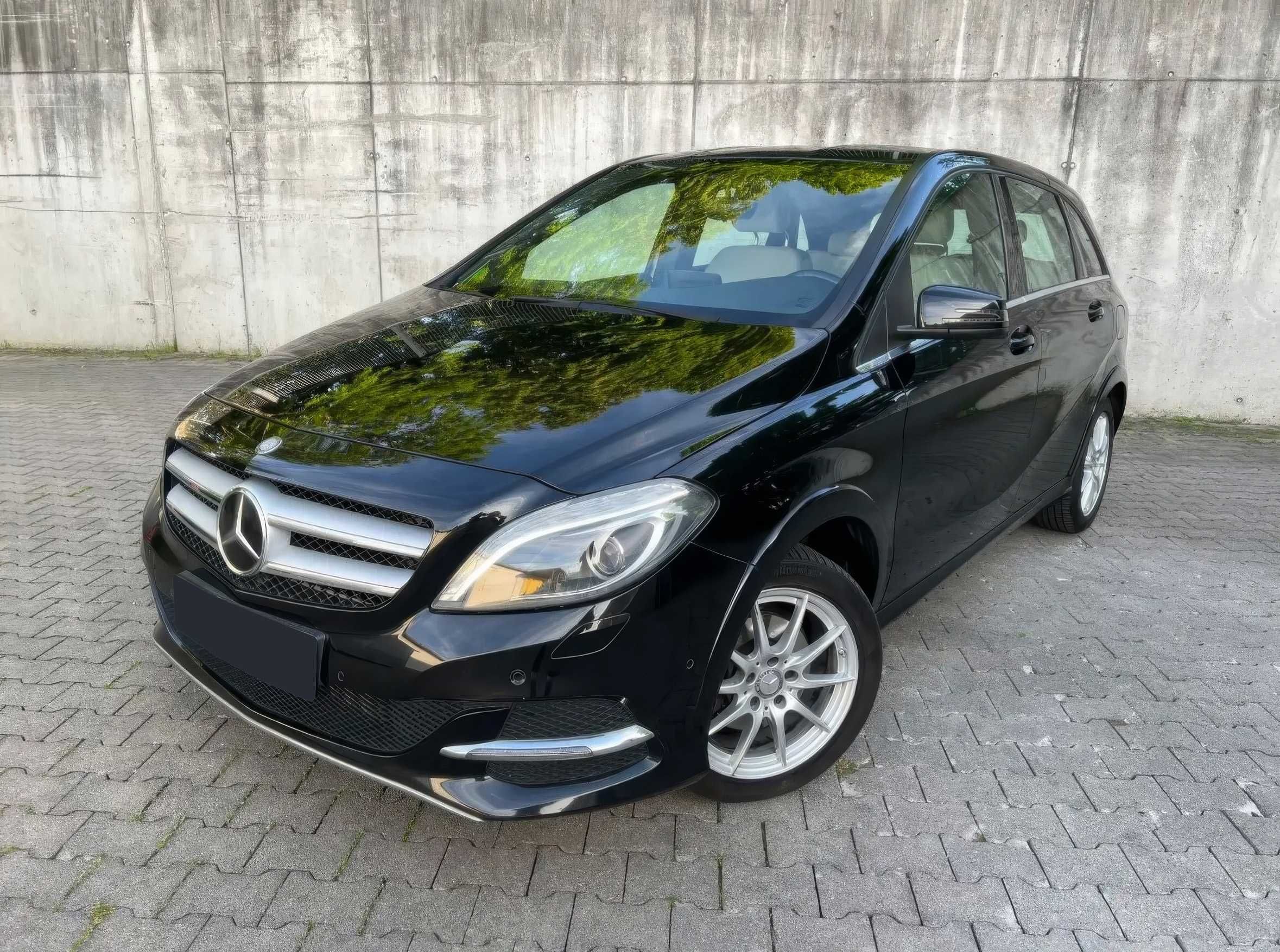 Mercedes-Benz B 200 2016
