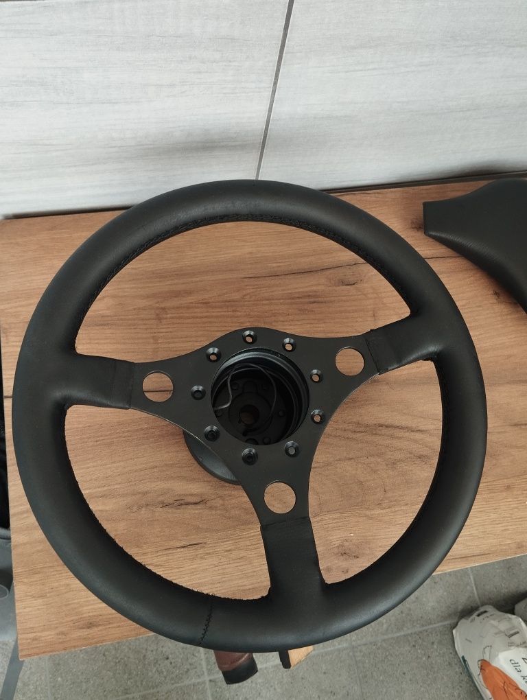 Kierownica z nabą Formuling France lata 80/90