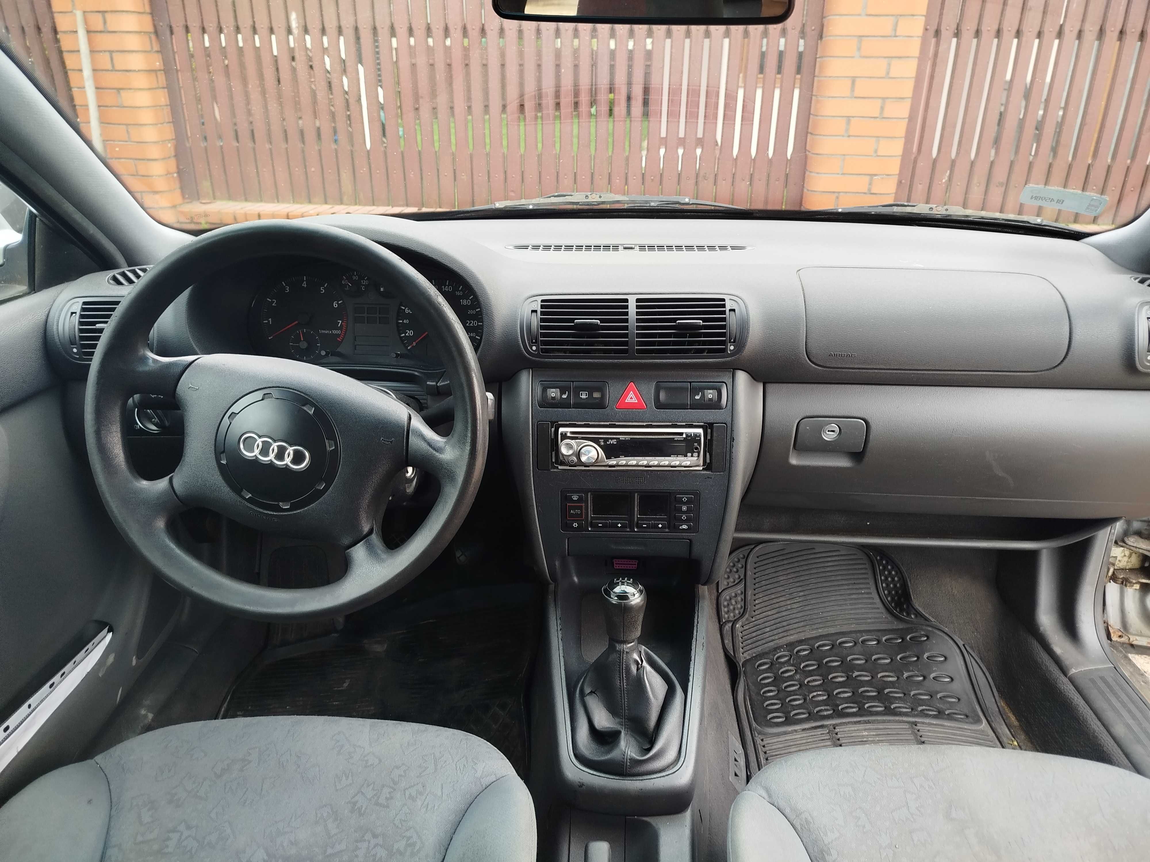 Audi A3 1.8 Prywatne