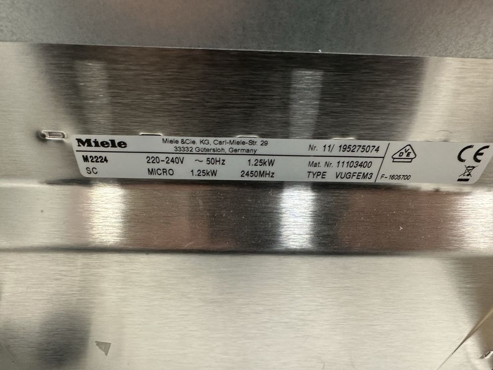 Мікрохвильова піч Miele M 2224 sc(Німеччина) НОВА. Таймер. Сенсор