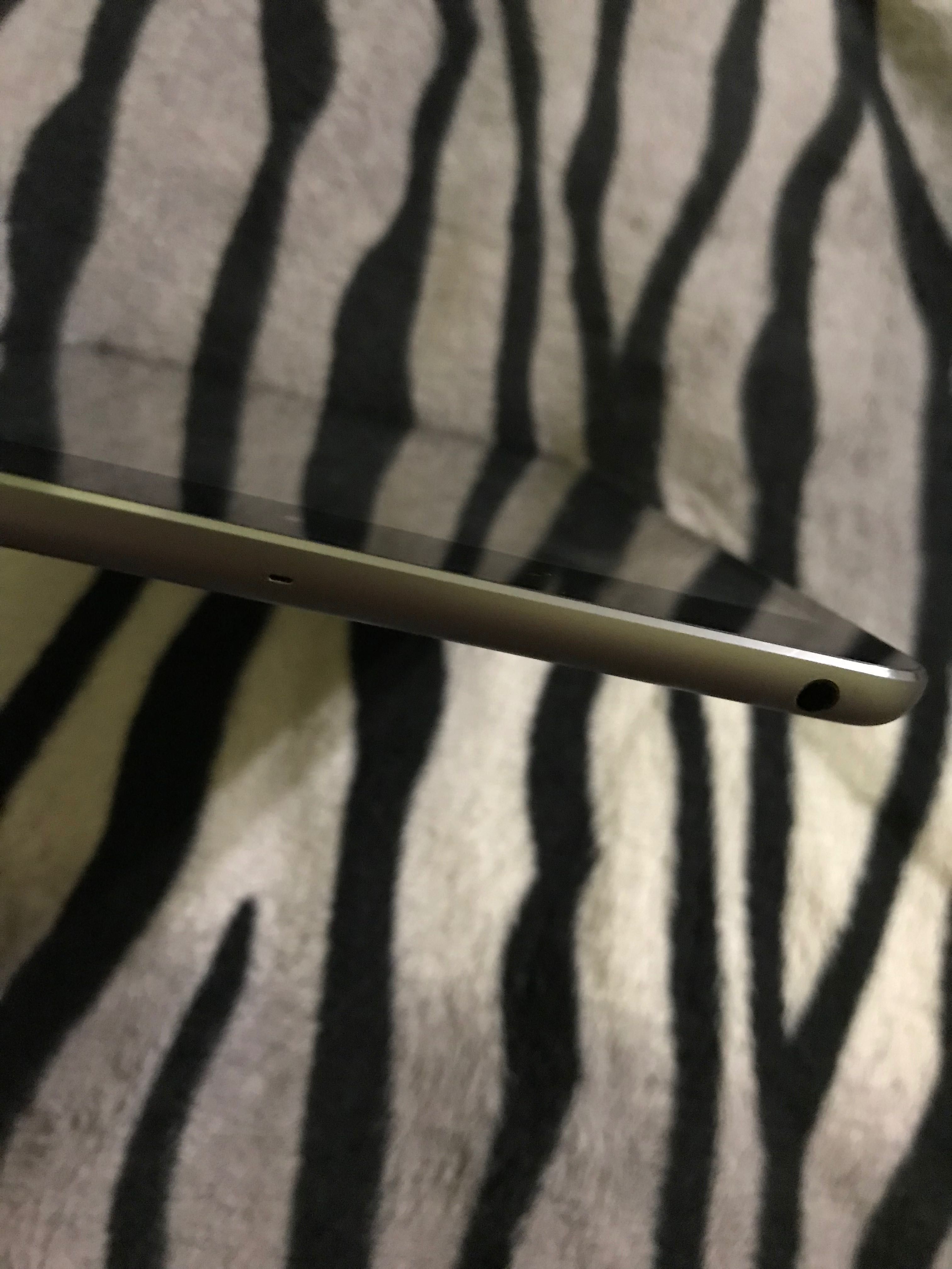 iPad Mini 2 (2013) в состоянии близком к идеальному