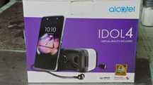 Alcatel Idol 4  na części z okularami VR
