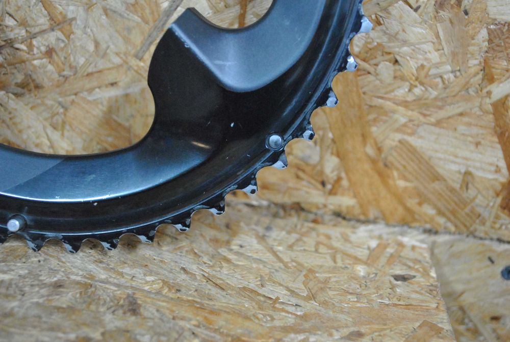 Tarcza mechanizmu korbowego Shimano 105 FC-R7000 50T czarna