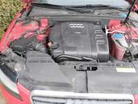 Audi a4 b8 diesel 2.0 TDI CR 2011r pokrywa silnika osłona