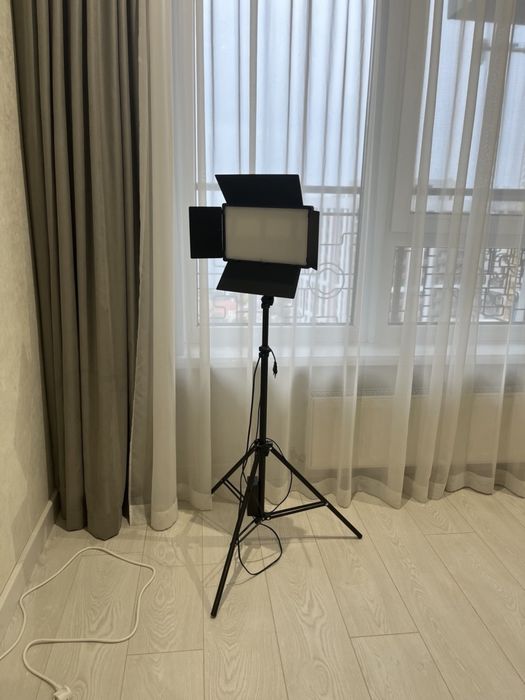 Led лампа студійне світло