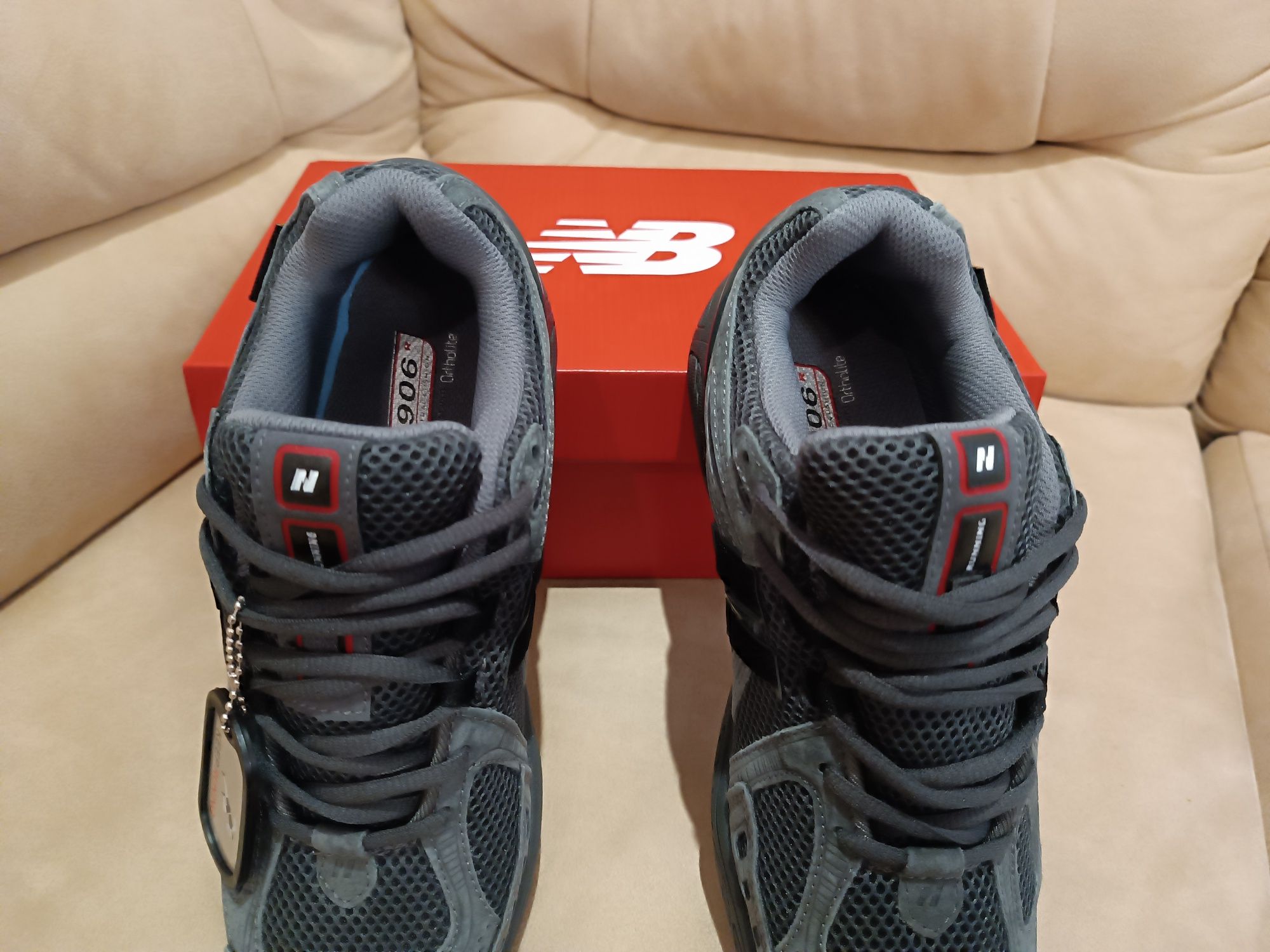 кросівки new balance 1906 R (36-45 розмір) 2 кольори