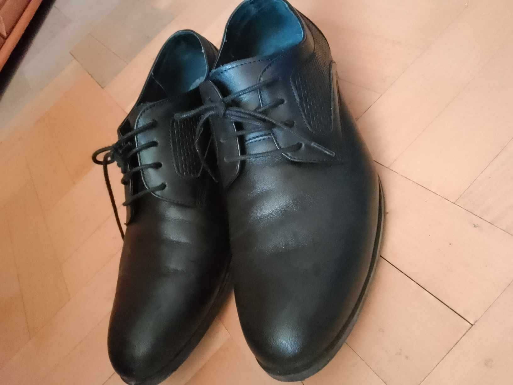 Eleganckie buty męskie do garnituru męskie rozm.39