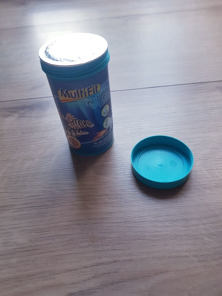 Karma dla wszystkich ryb ozdobnych Multi Fit  110g / 250ml