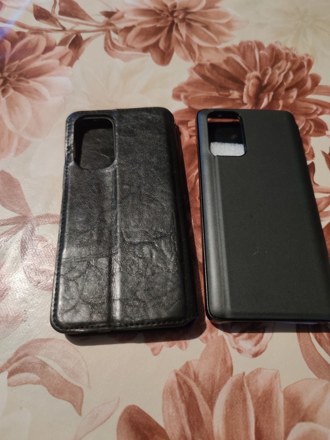 Zegar na etui. 2 etui do Xiaomi note 10 pro czytaj opis