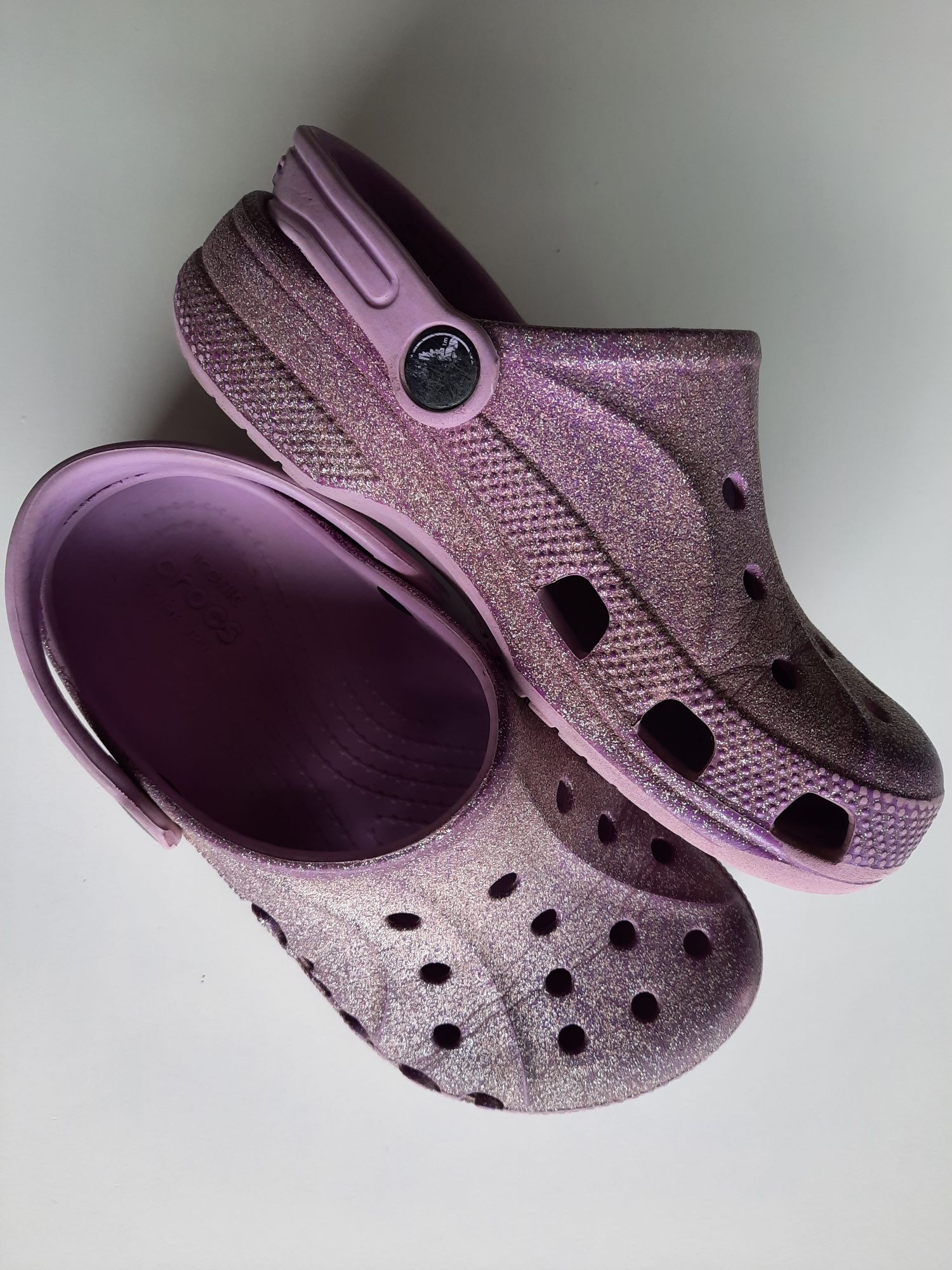 Crocsy r. J1 32/33 fioletowy brokat