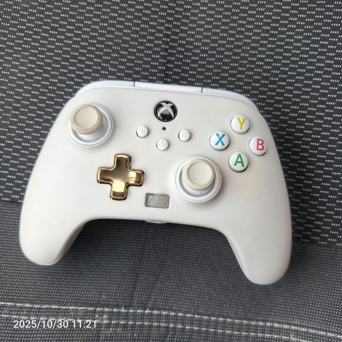 Геймпад PowerA проводной для Xbox / ПК