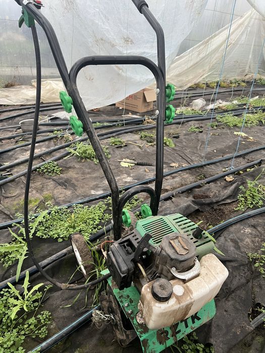 Продам культиватор мотоблок бензиновый