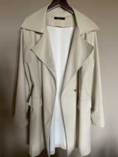 płaszczyk,  jasny beż z eko skóry