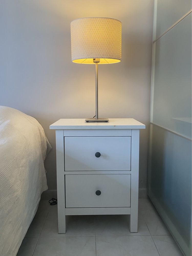 Mesa de cabeceira Hemnes