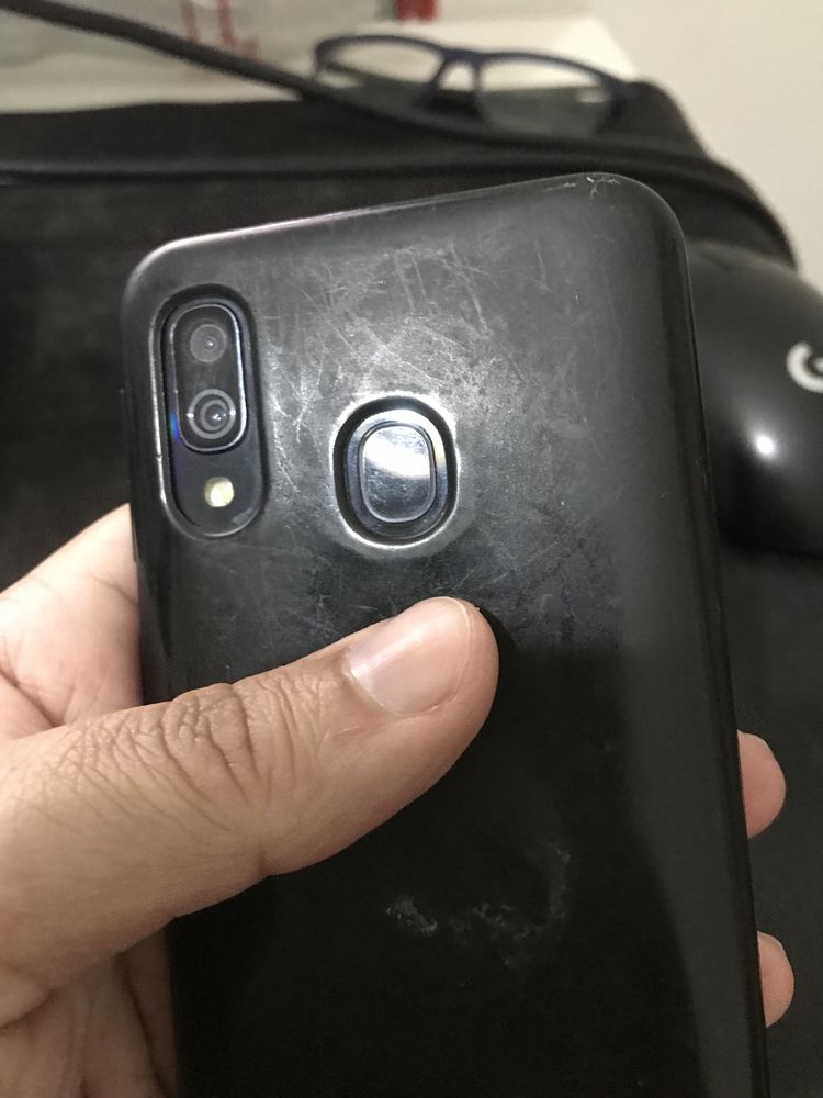 Samsung a40 64gb