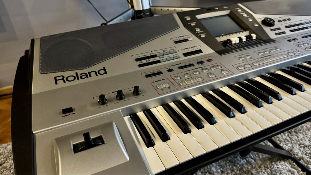Keyboard Roland E-80