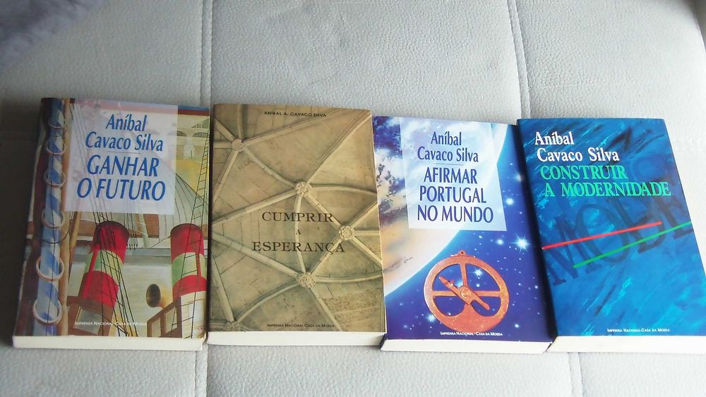 4 livros de Aníbal Cavaco Silva AUTORGAFADOS
