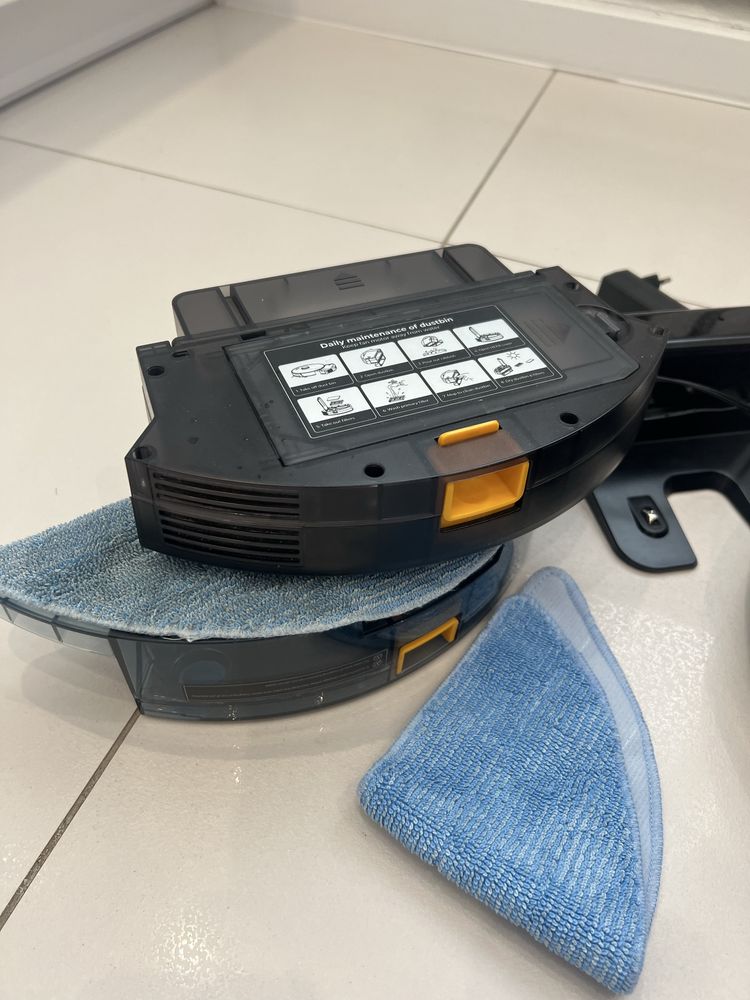 Робот Пилосос AENO RC3S Robot Vacuum Cleaner.
