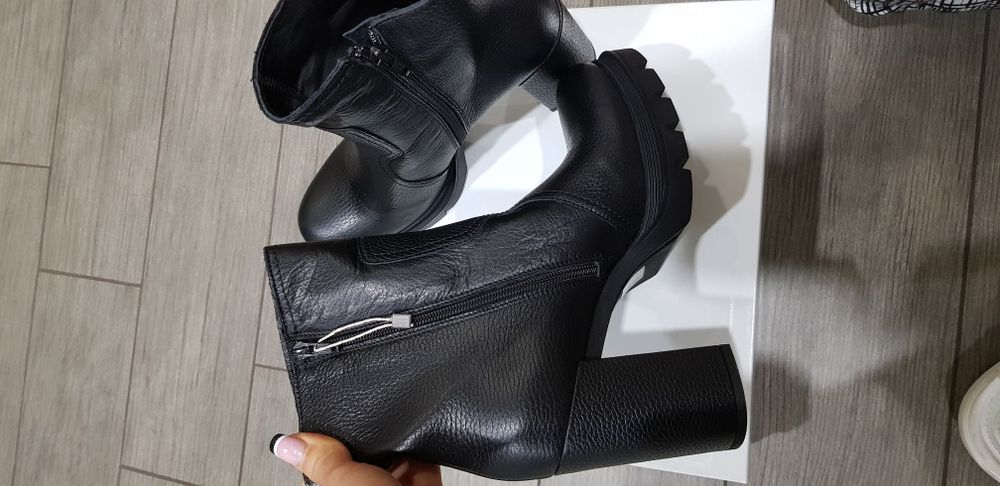 Emanuela Passeri оригінал, нові в коробці