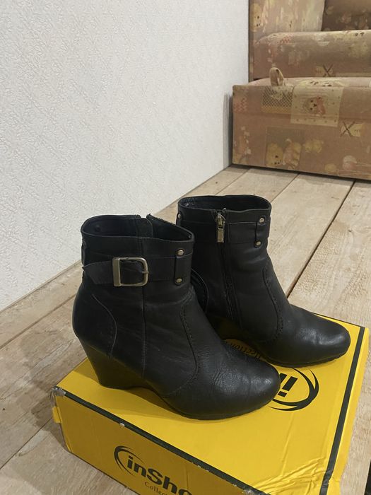 чоботи/демосезон ,38 розмір