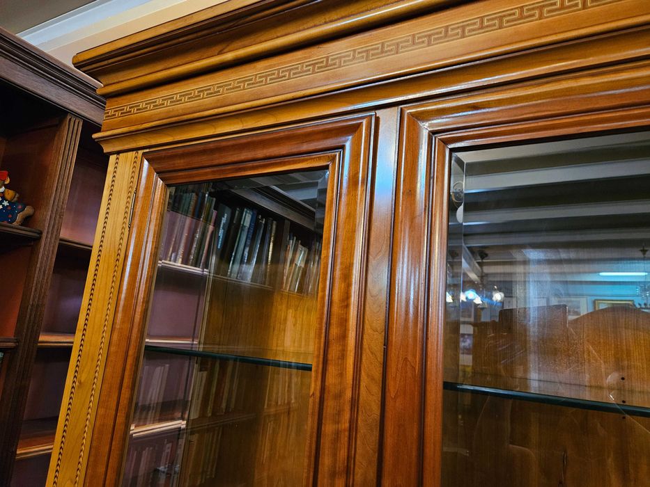 Móvel em madeira maciça de sala ou escritório - óptimo esta