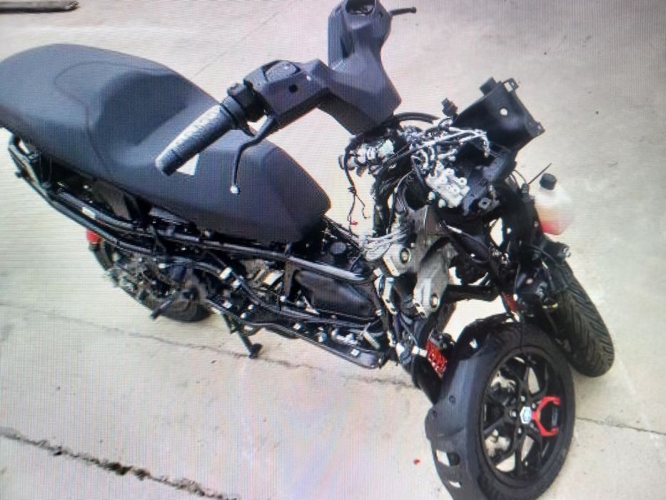 PIAGGIO MP400  sinistrada