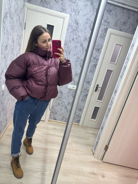 Куртка від бренду nushina