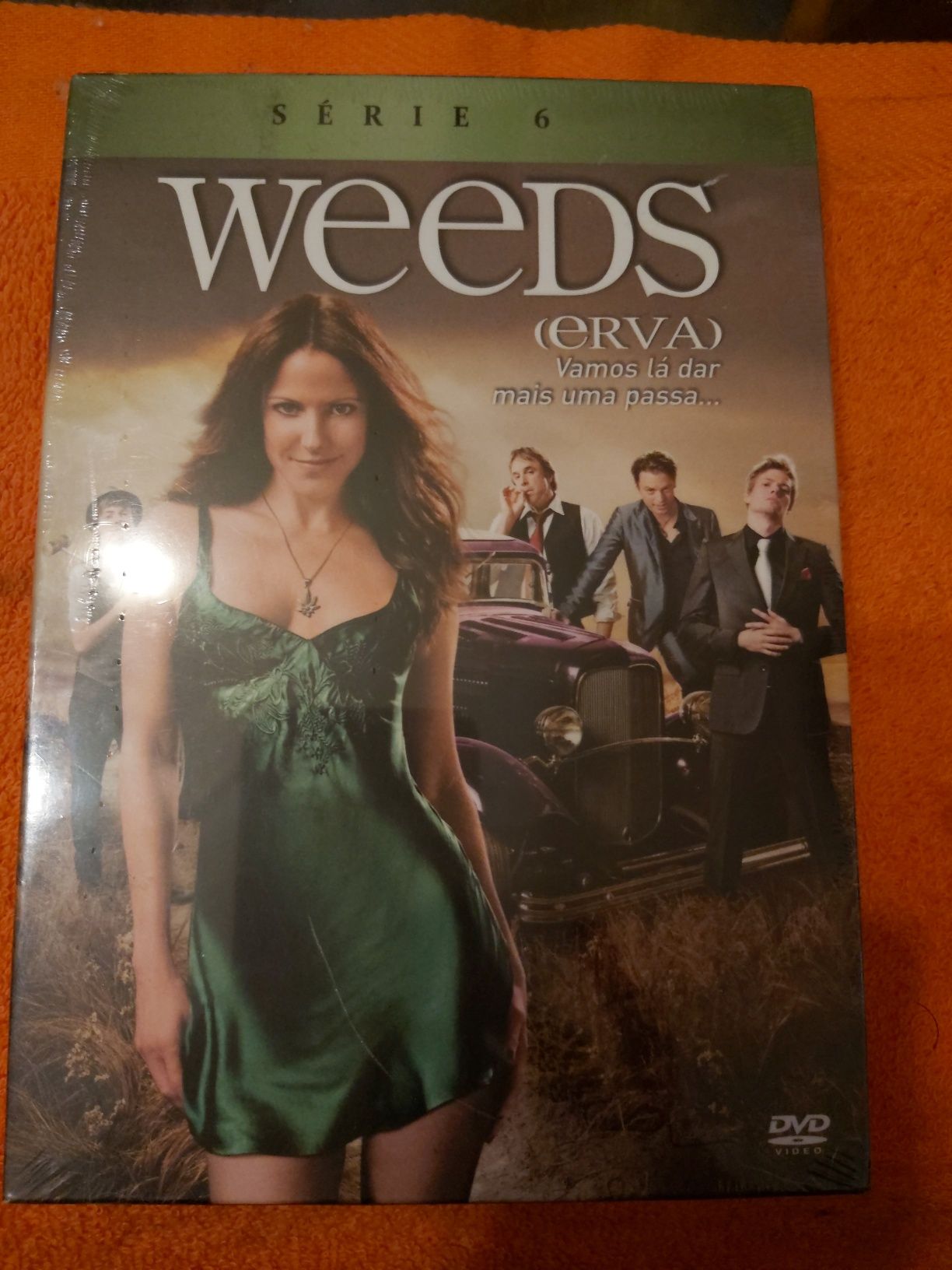TROCA - Aclamada serie weeds  ( Erva ) -   serie completa 6 temporadas