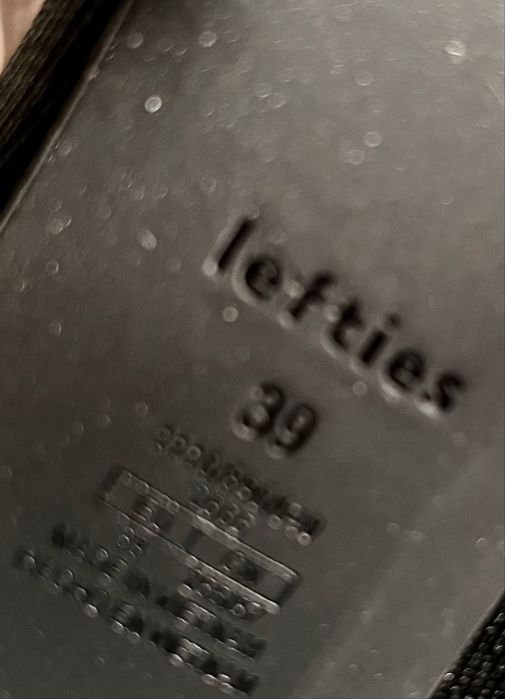 Botas pretas leftiens novas salto 7 cm