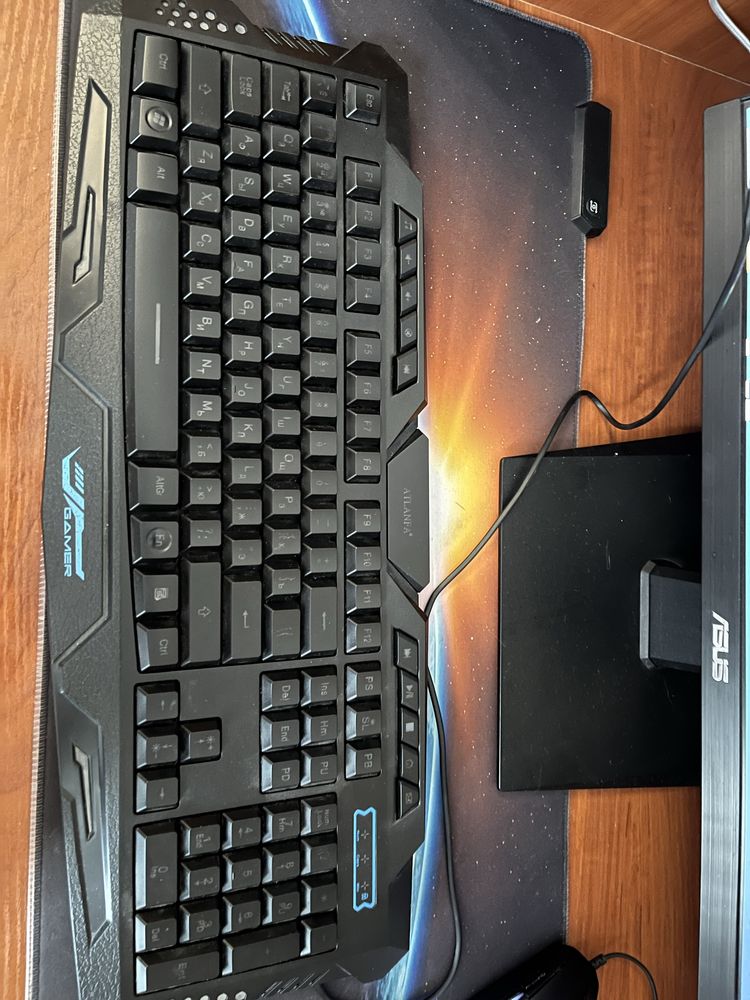 Ігрова клавіатура до ПК RGB