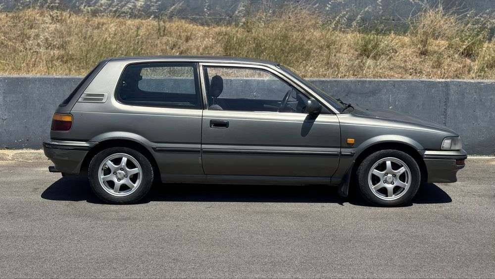 Toyota corolla 1.8d comercial