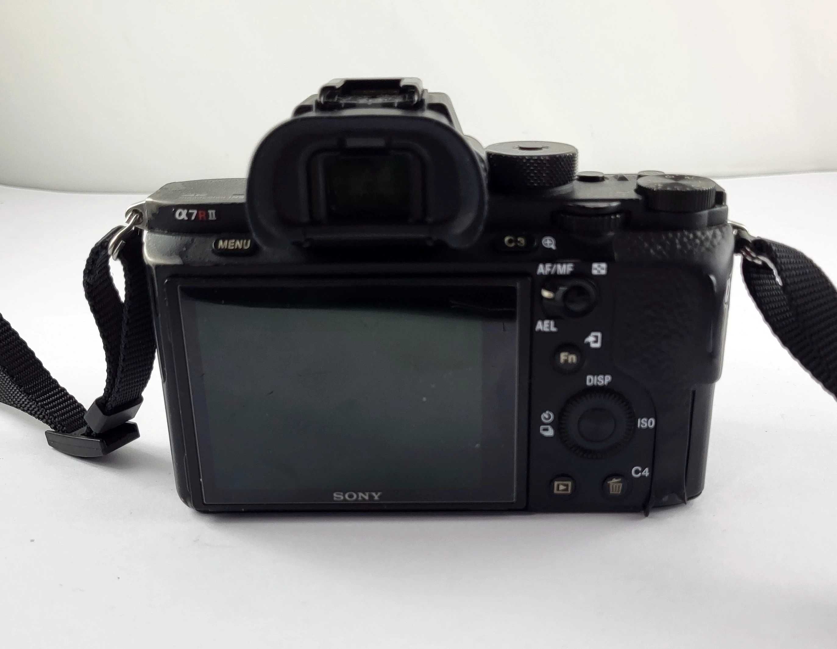 APARAT SONY ALPHA 7 R II + 4 dodatkowe baterie