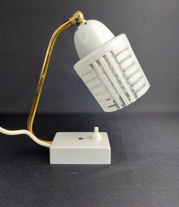 Lampka nocna metalowa z kloszem szklanym - lata 60 - stan bardzo dobry