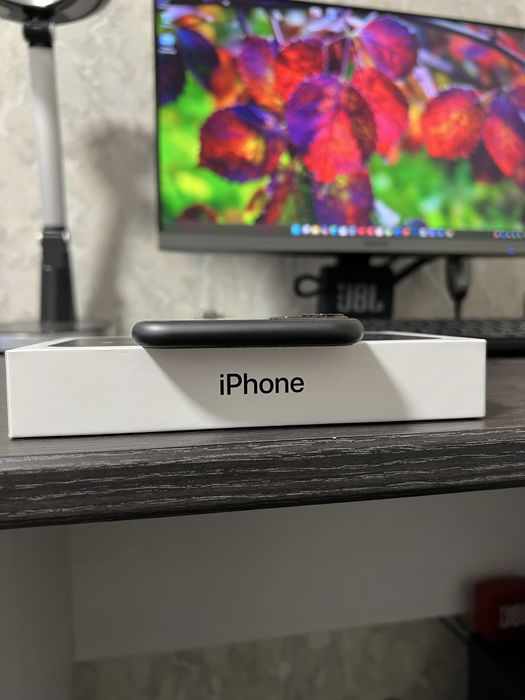 iPhone 11 64Gb • Идеал • Полный комплект • Айфон