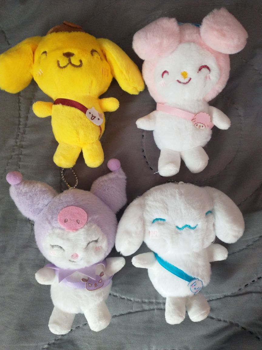Zestaw 4 maskotki 13 cm z Hello Kitty nowe