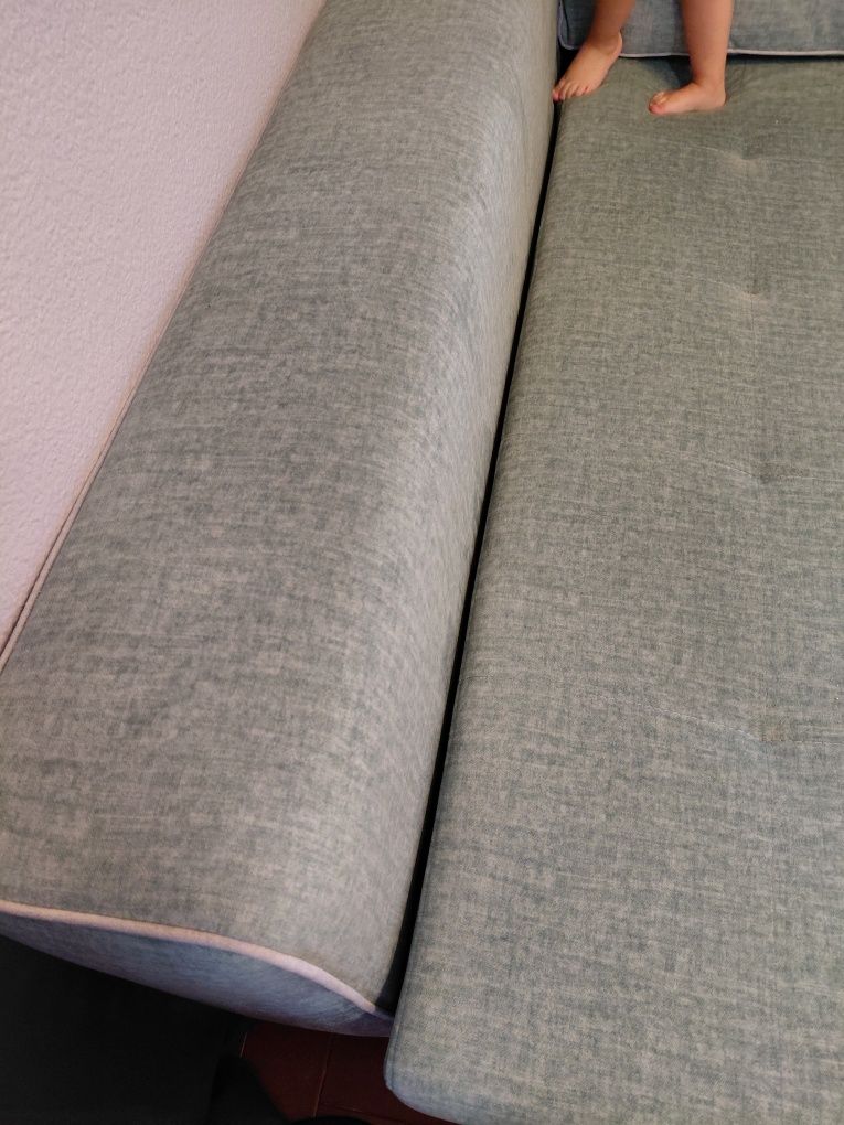 Sofa cama com chaise longe