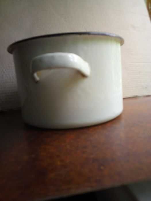 Посуда эмалированная кастрюли бидончики